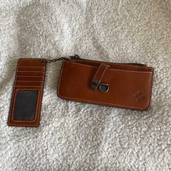 Patricia Nash tan Poppy Tote with matching Aso wallet/crossbody - Picture 5 of 6